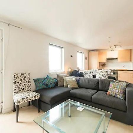 Large London Apartment Near Portobello Market, Notting Hill Exteriör bild
